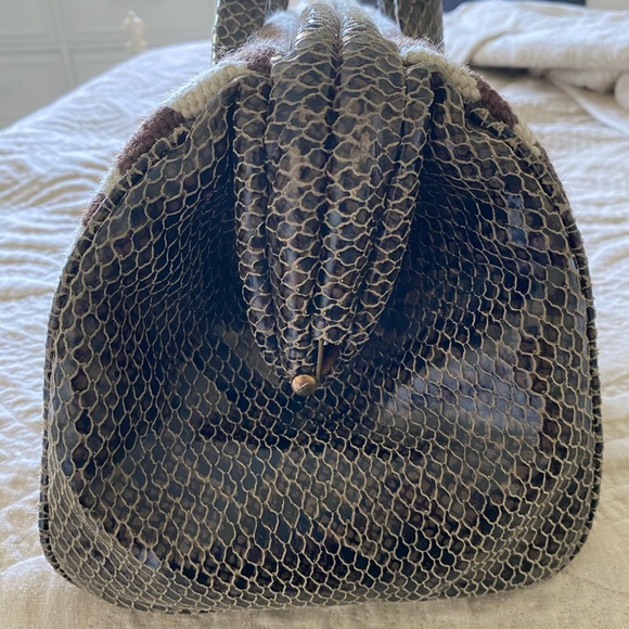 CLEVER CARRIAGE SATCHEL - Picture 4 of 7